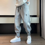 Joggers Ajustados Hype