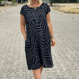 Vestido de Verano Nelia con Cuello Redondo y Estampado Bonito