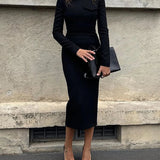 Traje de Falda con Mangas Largas