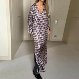 Vestido Entallado Estampado Juliet™ con Cuello en V