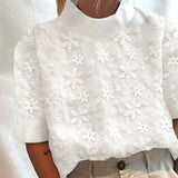 Blusa de Cuello Alto Doutzen con Bordado de Flores