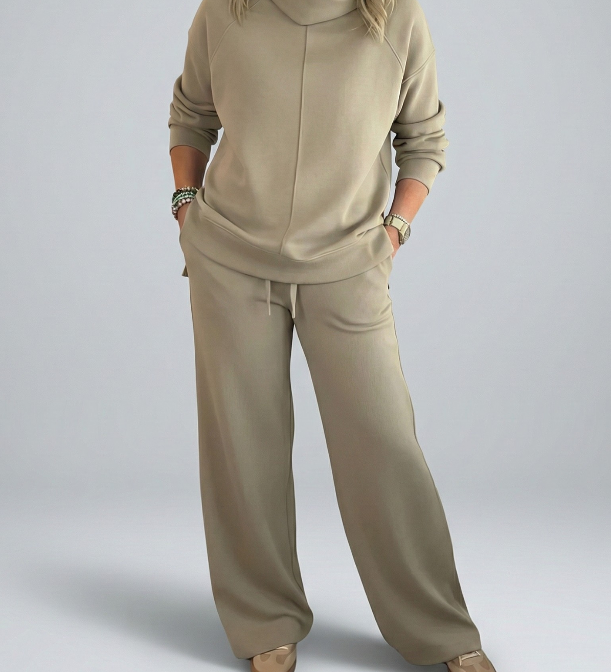 Conjunto de Mujer Léonie Dulzura y Elegancia