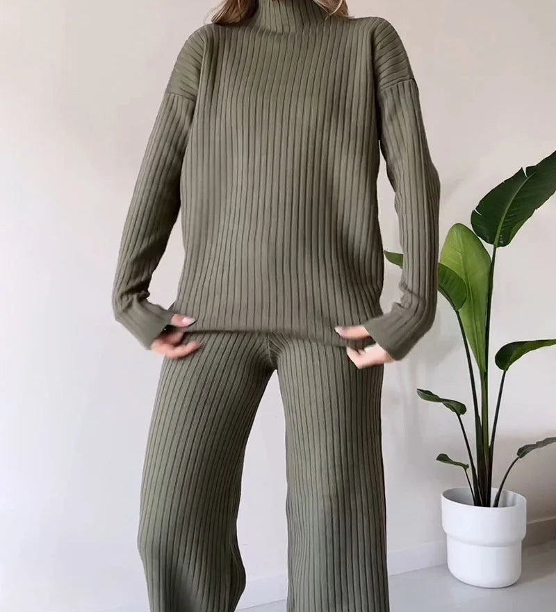 Conjunto Casual de Dos Piezas con Abertura Elegante
