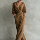 Vestido Maxi Minimalista Rosa con Escote en V