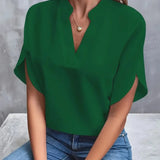 Camisa de Cuello en V Deborah Suave y Refinada