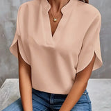 Camisa de Cuello en V Deborah Suave y Refinada
