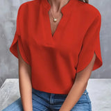 Camisa de Cuello en V Deborah Suave y Refinada