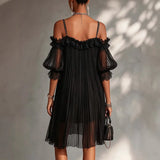 Minivestido Negro de Gasa con Tirantes y Encaje Vittoria