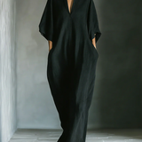 Vestido Maxi Negro Minimalista con Mangas de Kimono