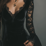 Vestido Mini de Terciopelo y Encaje Luna