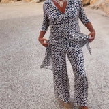 Amalia™ | Conjunto de botones de solapa de dos piezas con estampado retro