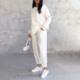 Léa | Conjunto de dos piezas con blusa de manga larga y pantalón holgado