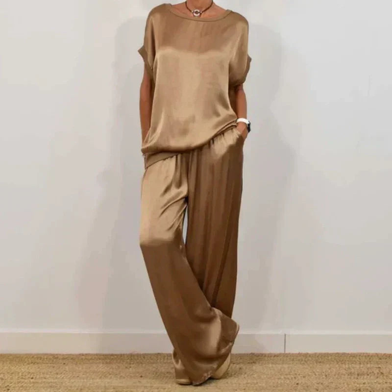 Conjunto de Satén Elegante Emily de Dos Piezas