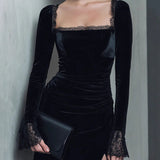 Vestido Corto Chic Noctura™ con Escote Cuadrado