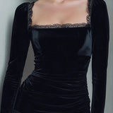 Vestido Corto Chic Noctura™ con Escote Cuadrado